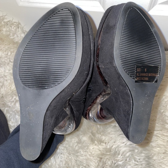 Qupid Black Wedge Bootie Zip up Heel unique Women’s Size 6 - Picture 7 of 9